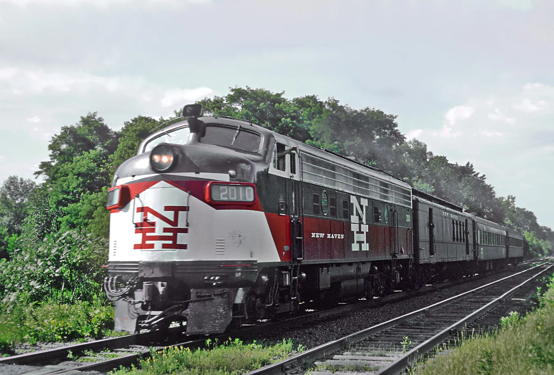 New Haven FL9 locomotive near Enfield, July 1968.