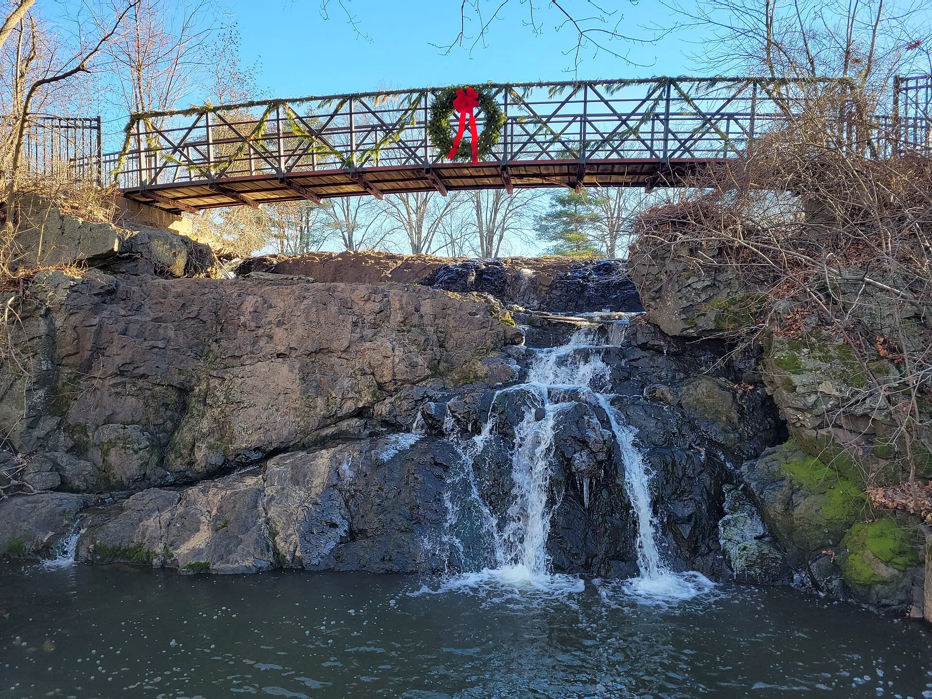 Mill Pond Falls, Mill Pond Park, Newington.