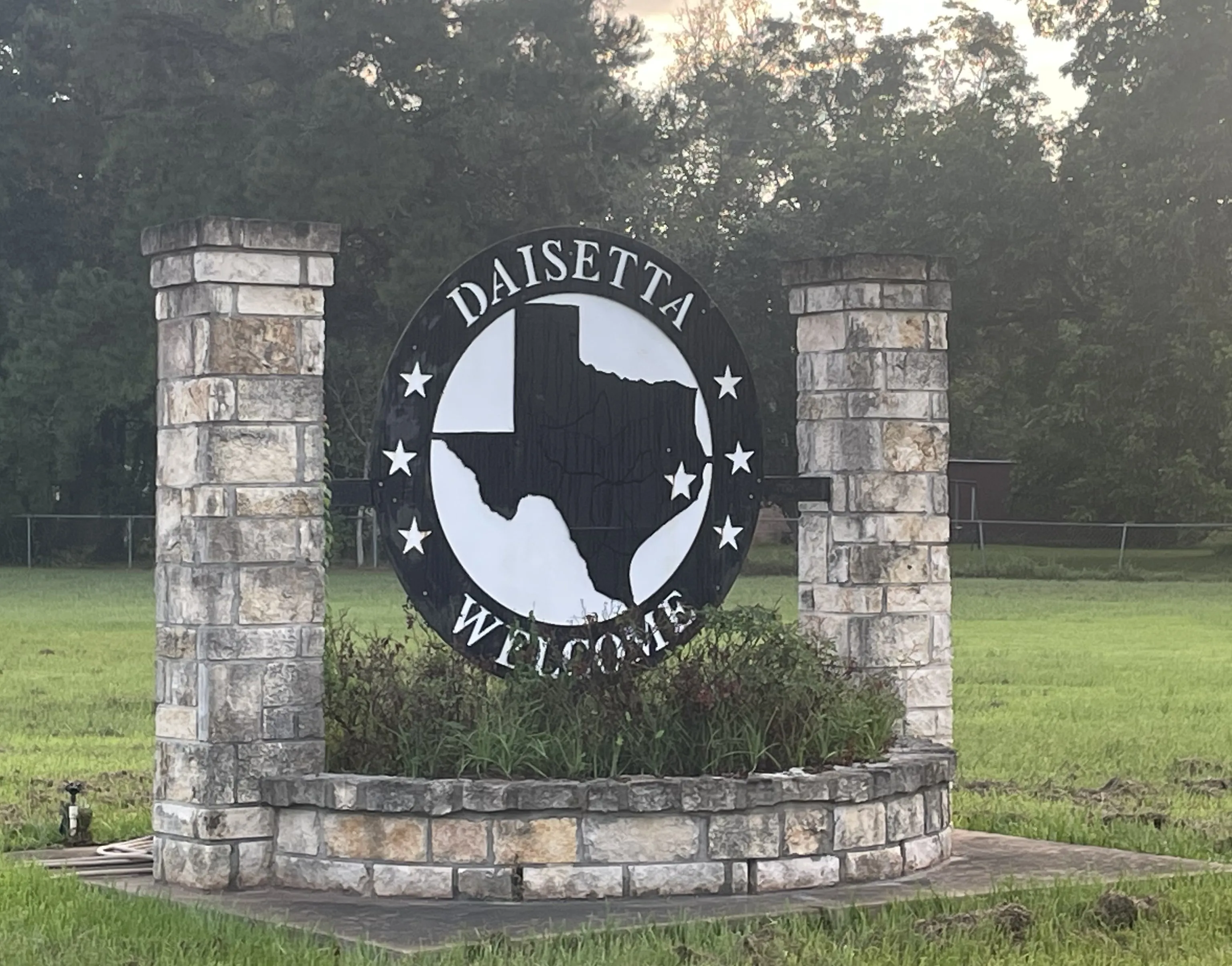 Daisetta welcome sign (visually confirmed)