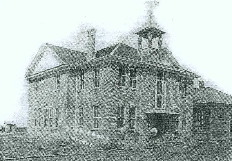 Katy High School, 1909 (public domain).