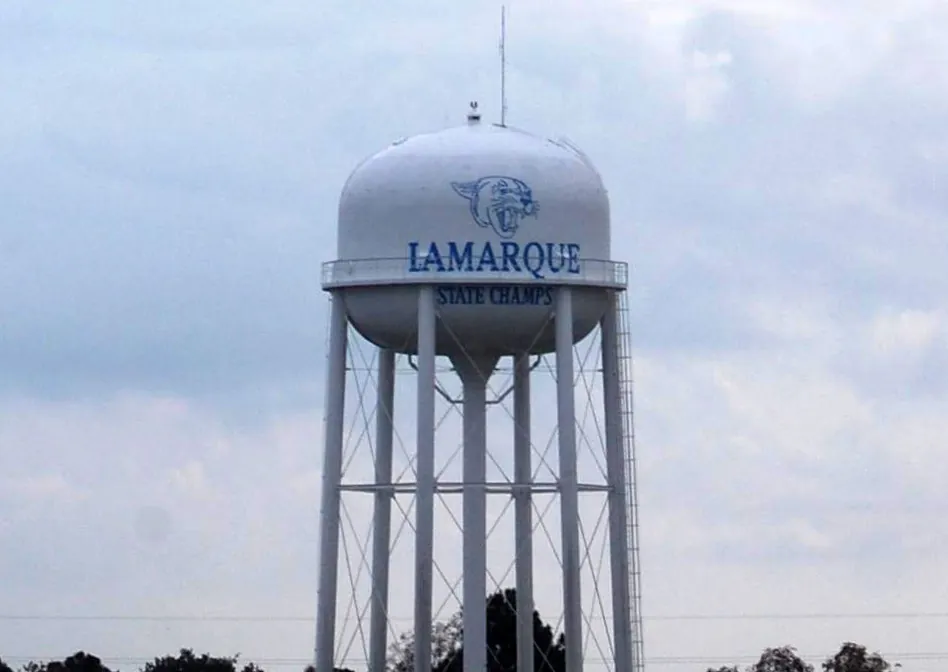 La Marque water tower