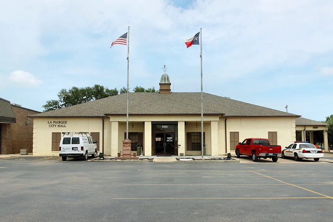La Marque city hall