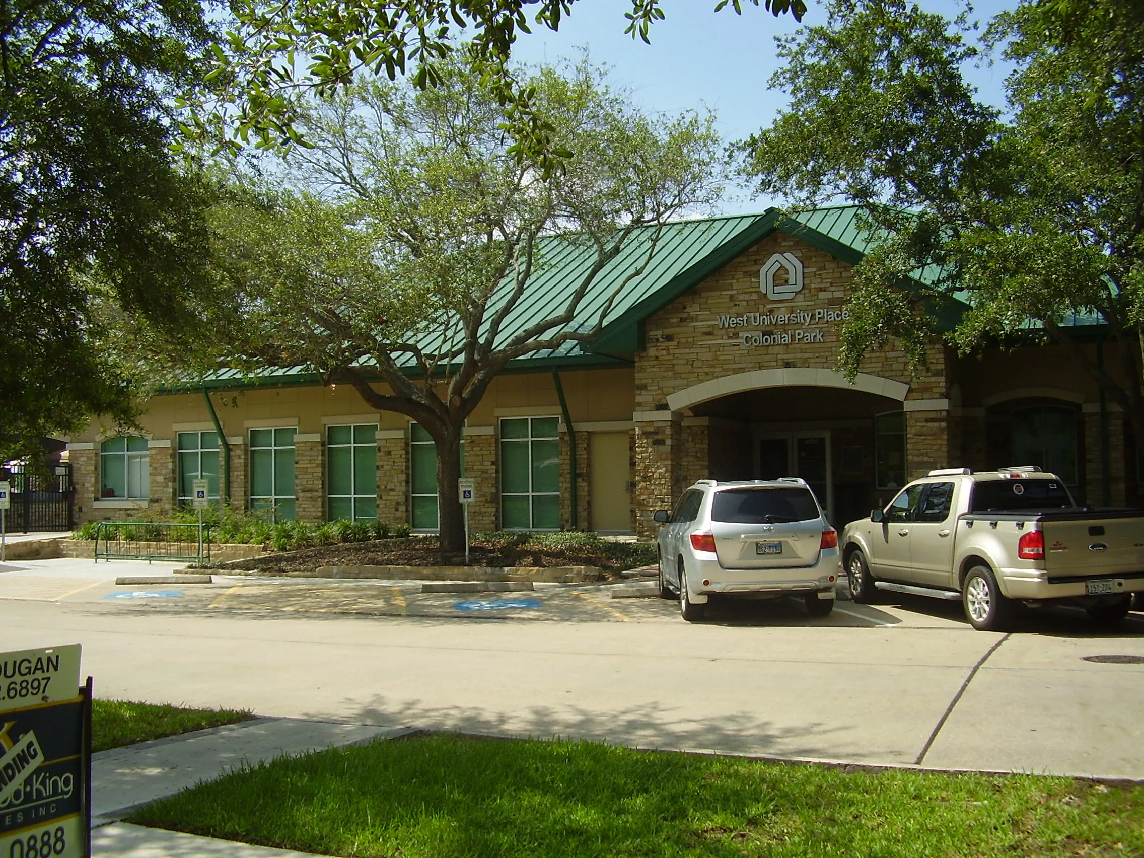 Colonial Park in West University Place, Texas