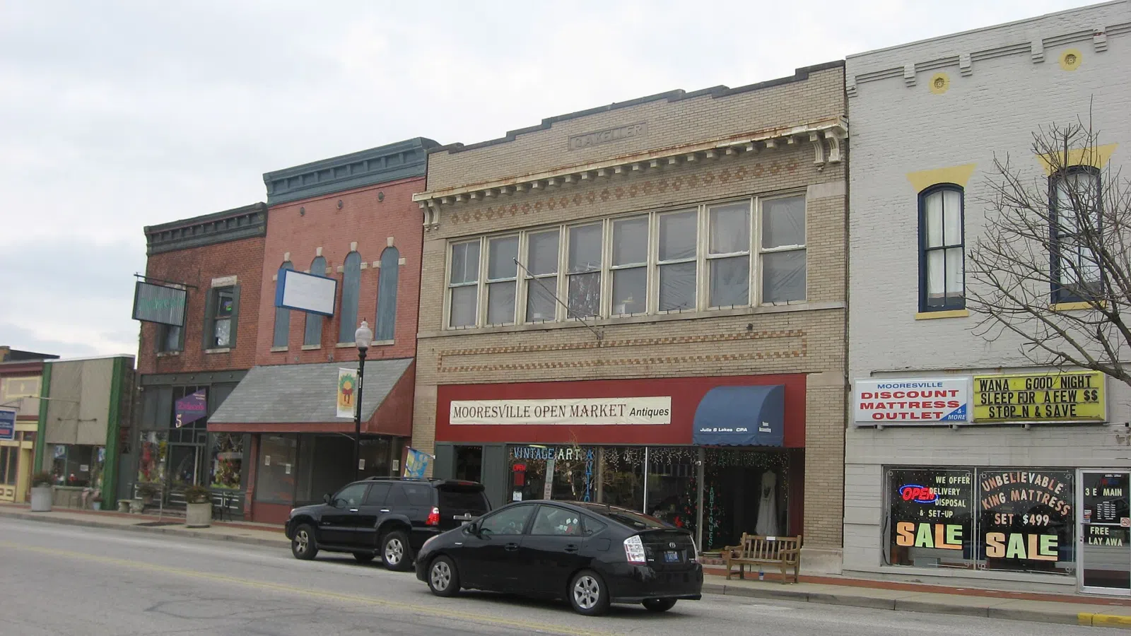 Buildings on the southern side of the 100 block of E. Main Street in Mooresville, Indiana, United States. This block is part of the Mooresville…