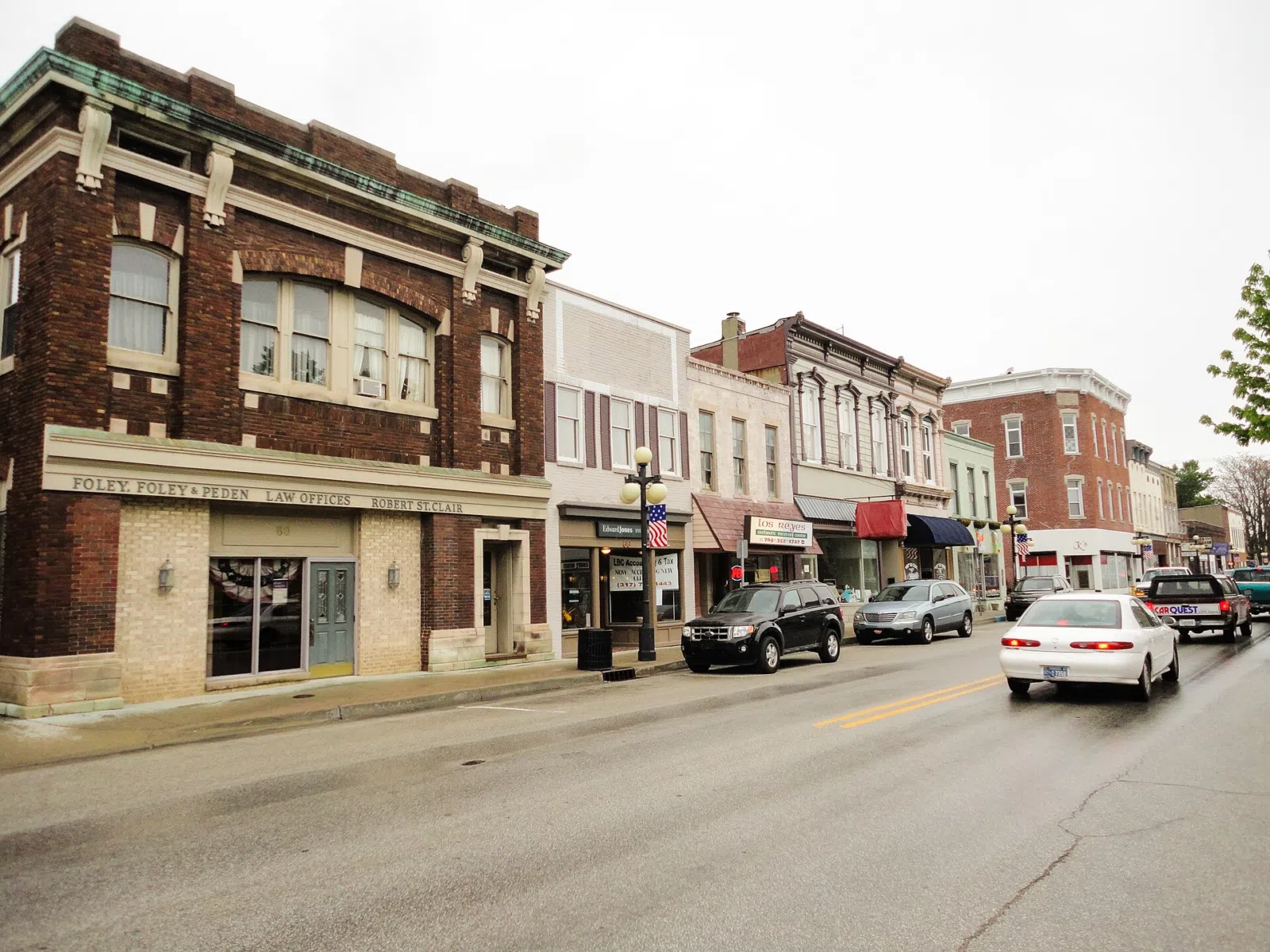 Nearby Martinsville landmark: Foley, Foley & Peden - Martinsville, IN