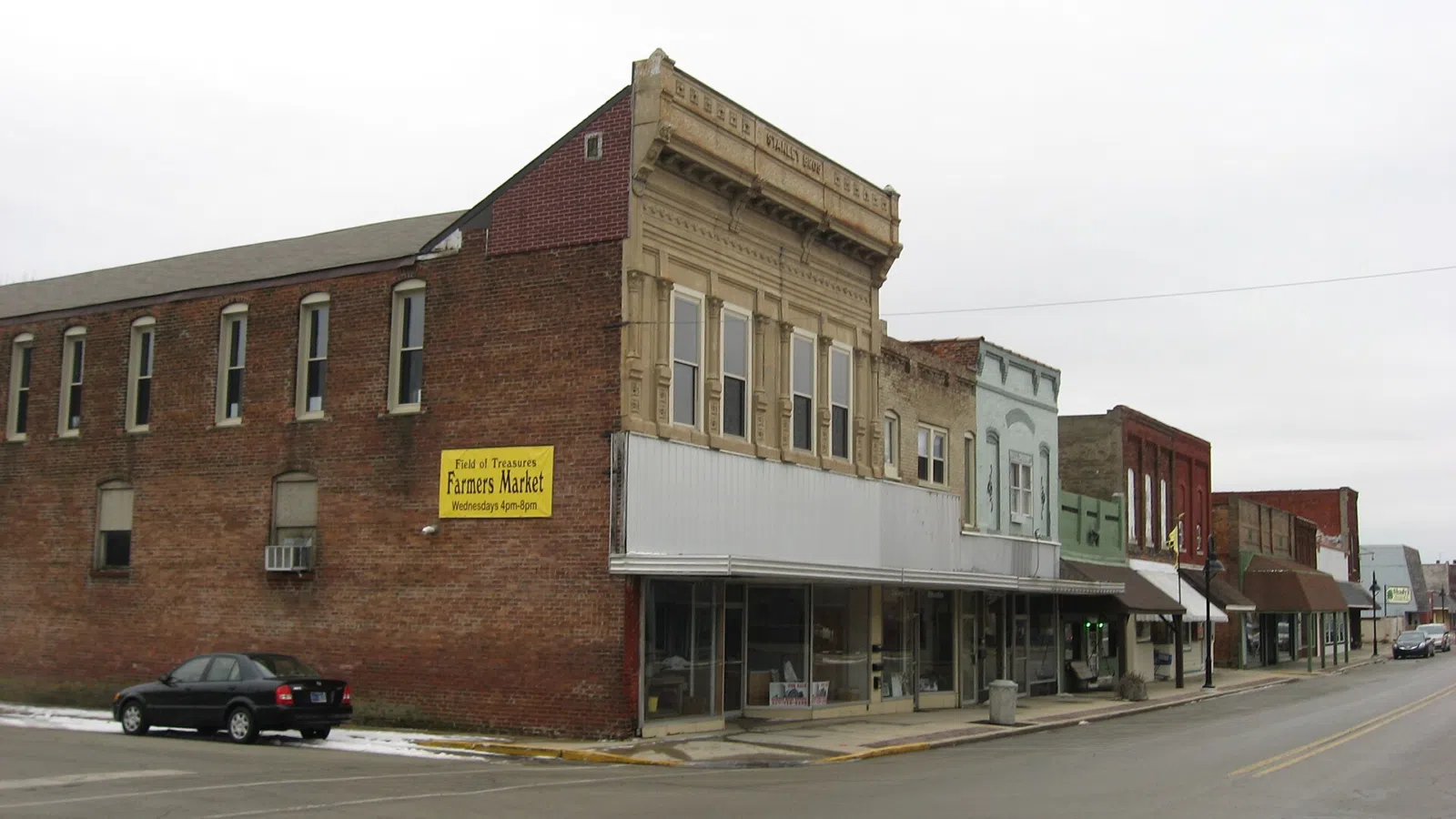Buildings on the eastern side of the 300 block of S. Main Street in Sheridan, Indiana, United States. This block is part of the Sheridan Downtown…