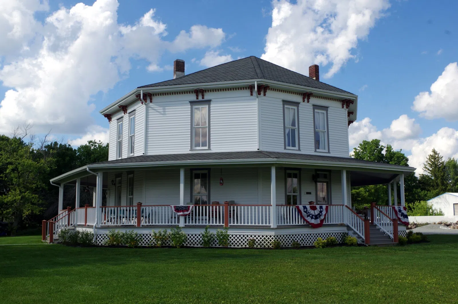 Jane Ross Reeves Octagon House in Shirley, Indiana. A farm house built by widow Jane Ross Reeves in 1879, this house was moved and restored beginning…
