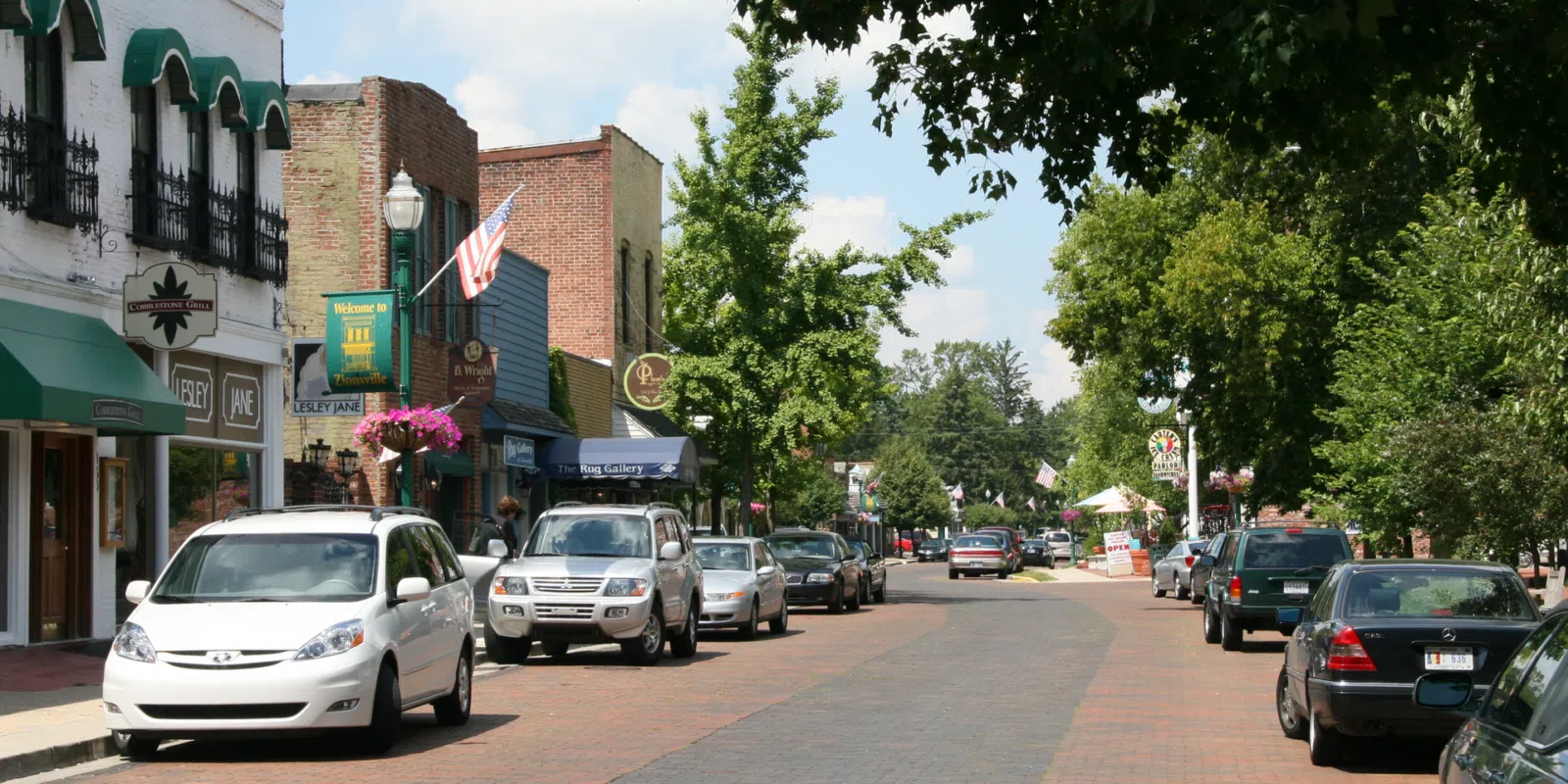 Looking north along Main Street in the town of Zionsville, Indiana.