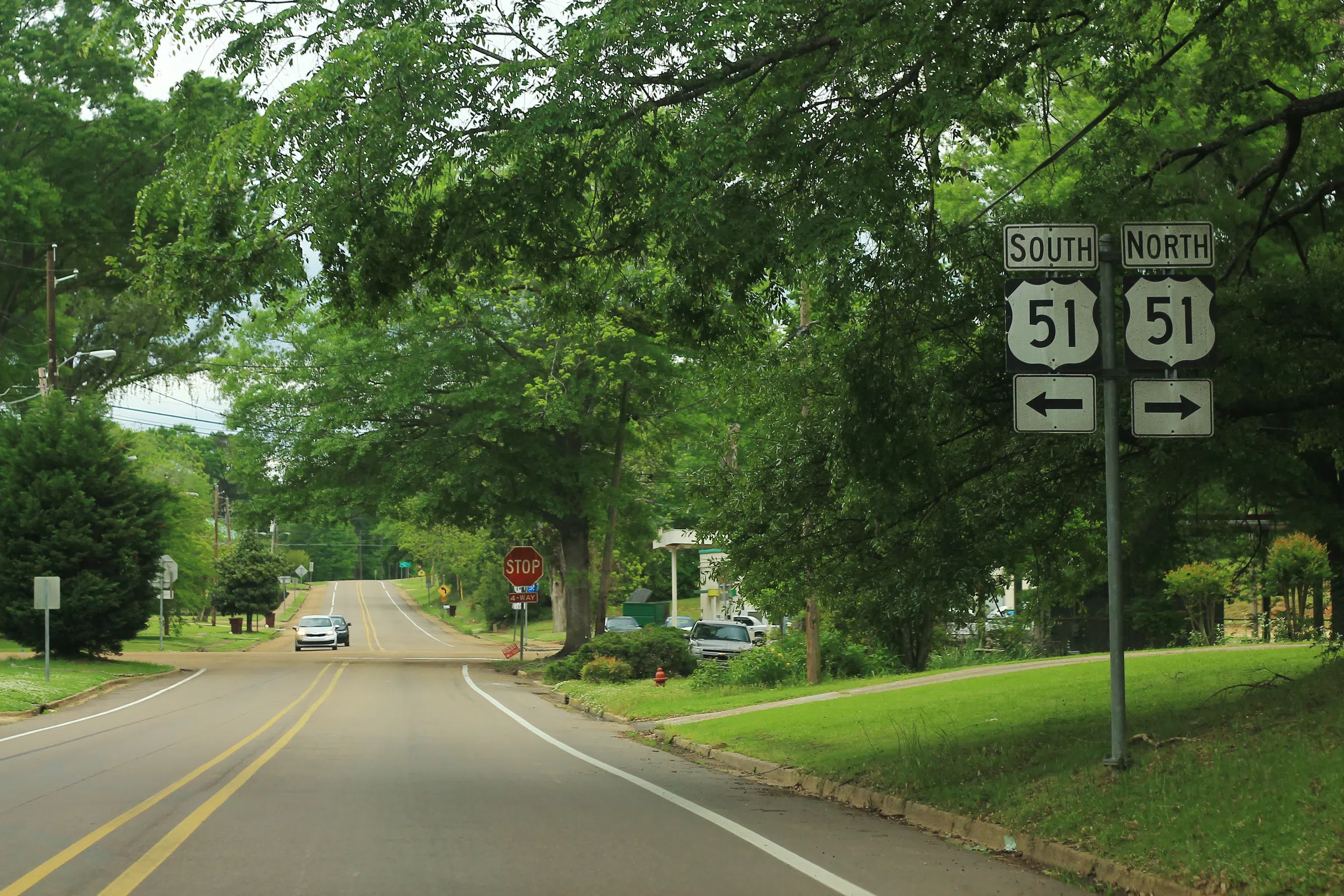 MS 14 / US 51 highway signs