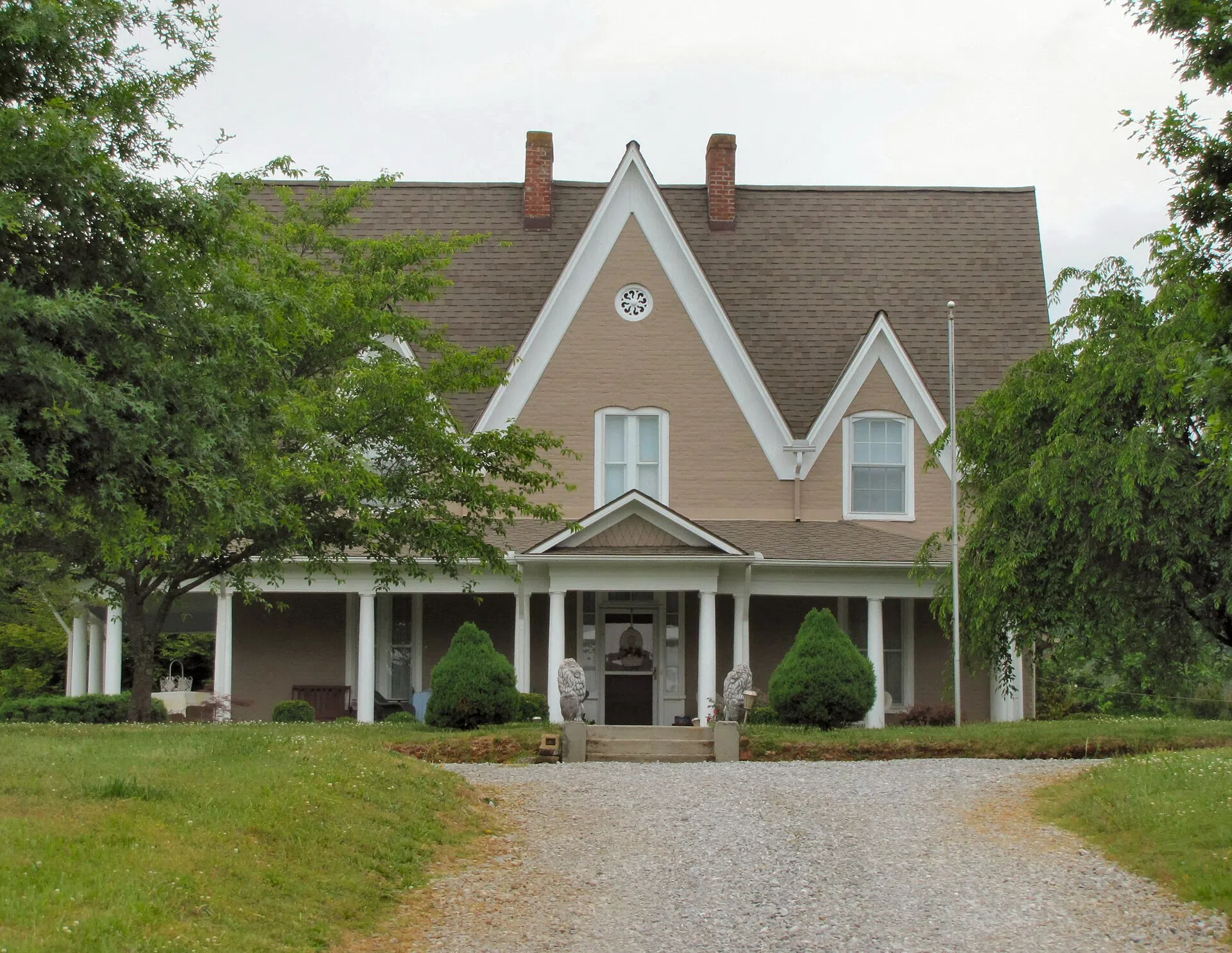 The Cynthia Lea House (Poplar Hill), built 1840 near Blaine, Tennessee, on the National Register of Historic Places