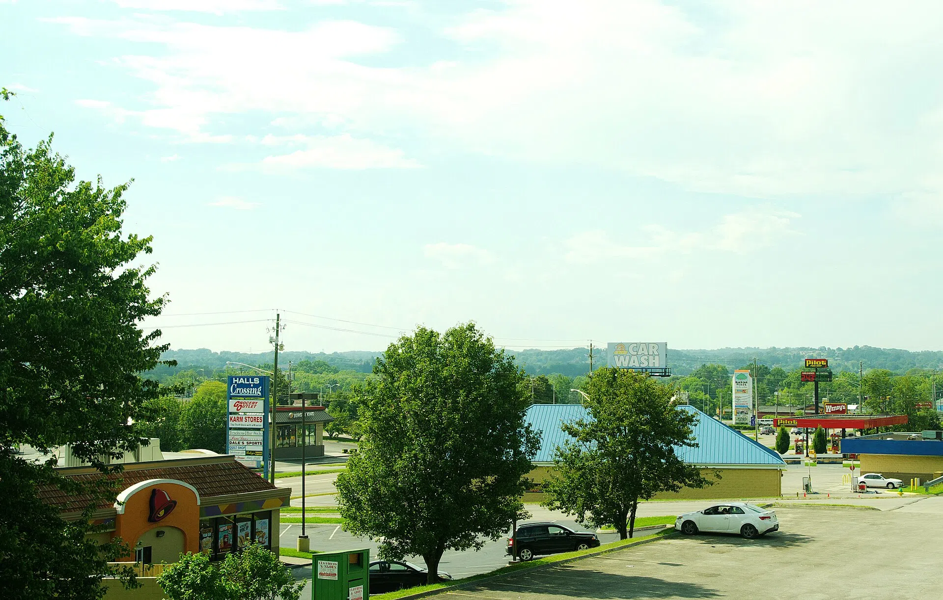 The Halls Crossroads community, looking north along Maynardville Pike (US-441) from Fountain Valley Drive
