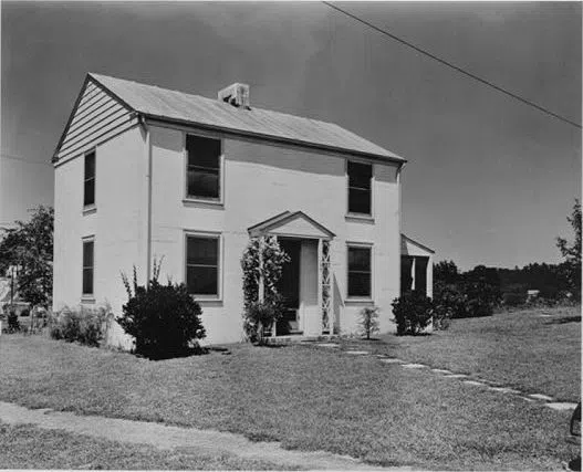 Employee housing in Norris, Tennessee (1930s TVA photograph)