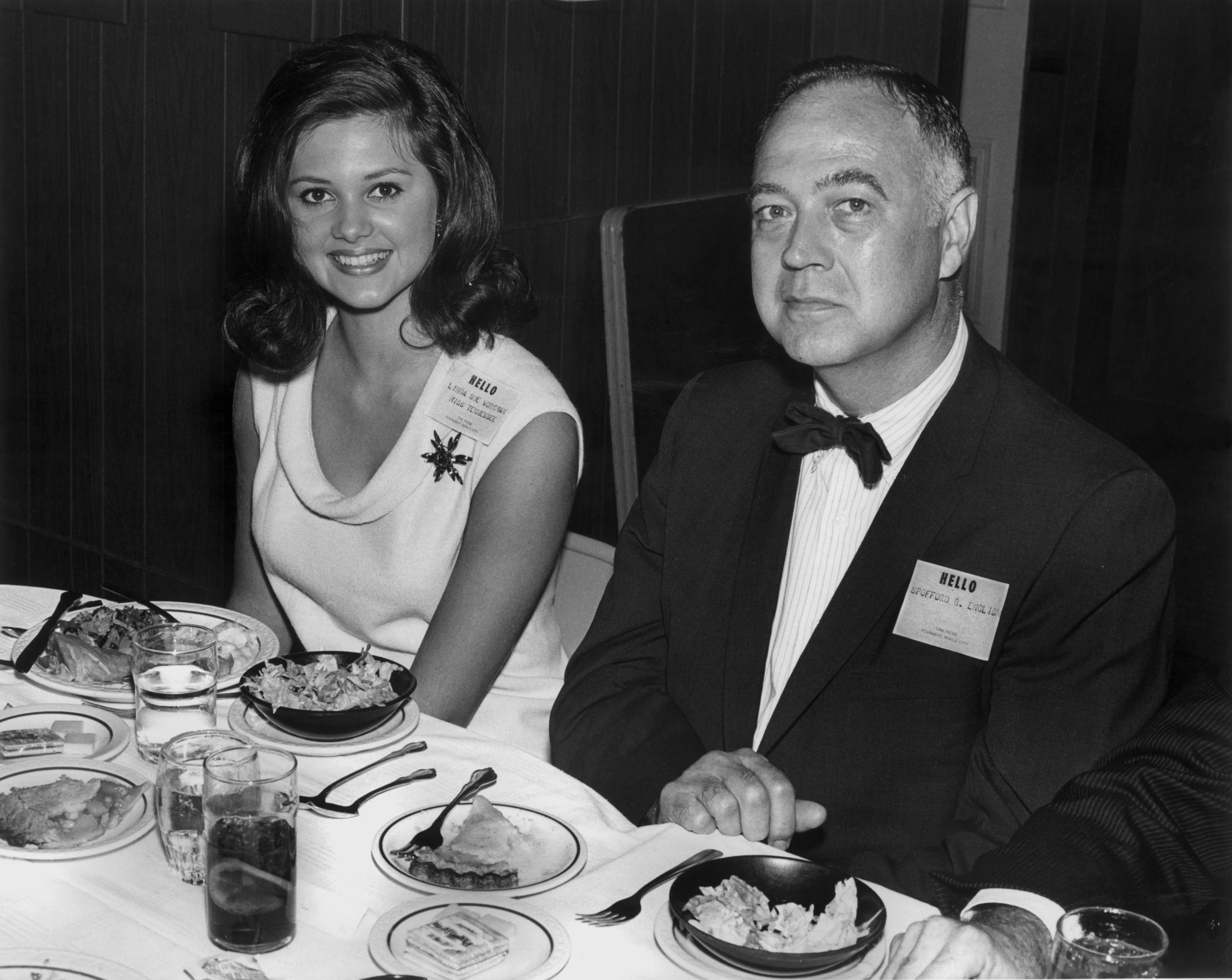 The Alexander Inn in Oak Ridge, Tennessee (Atomic Energy Commission era photograph)