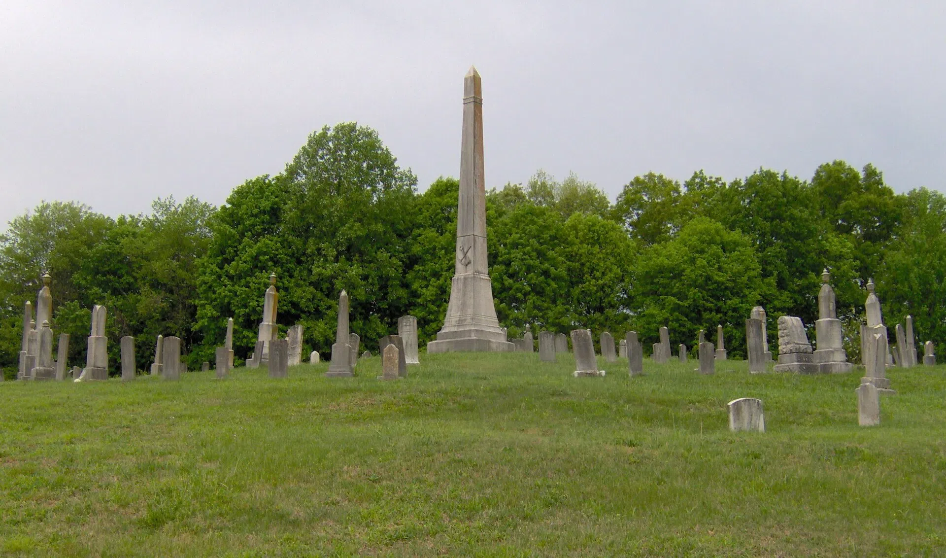 The Fraterville Miners' Circle at Leach Cemetery in Lake City (now Rocky Top), Tennessee — graves of miners killed in the 1902 Fraterville Mine Disaster