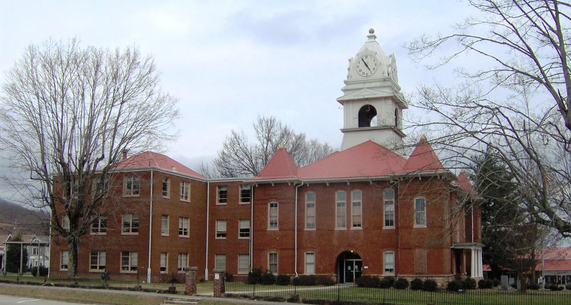 The Morgan County Courthouse in Wartburg, Tennessee