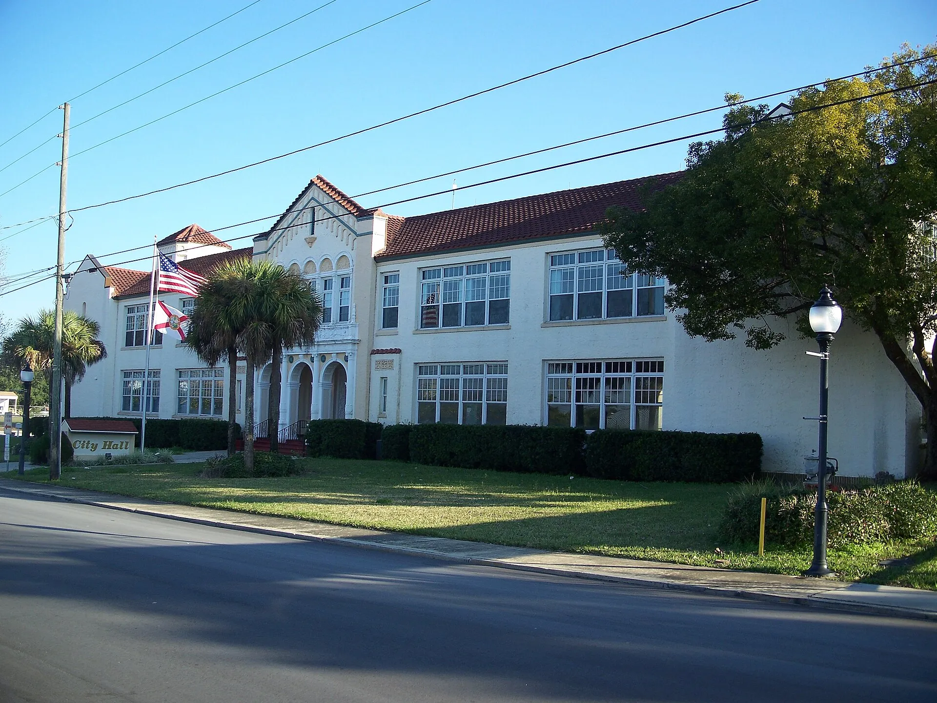 Old Frostproof High School building, now Frostproof City Hall