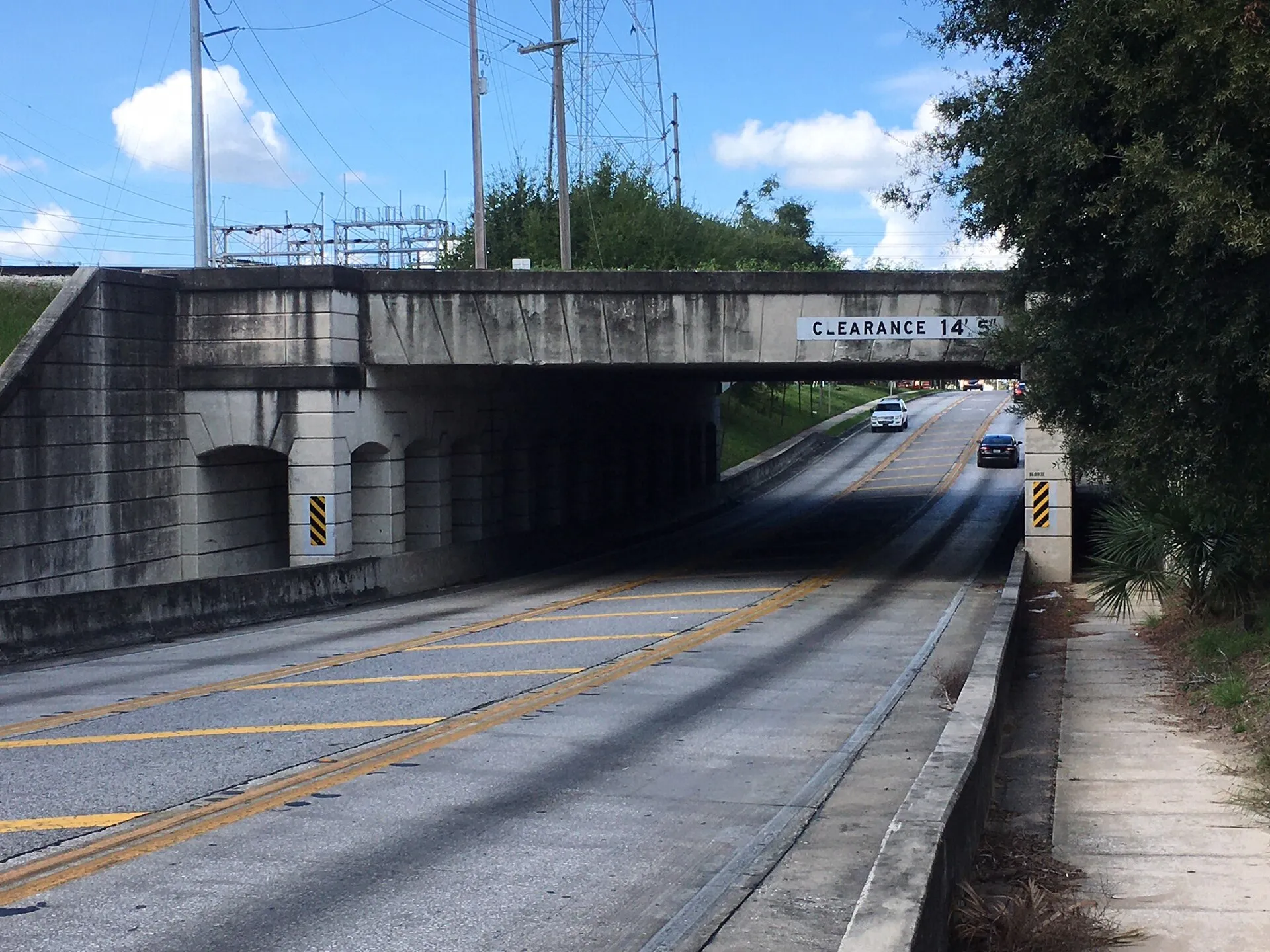 US 17/92 railroad underpass in Haines City, Florida