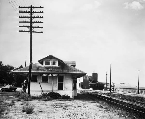 Former Atlantic Coast Line depot in Lake Alfred, Florida