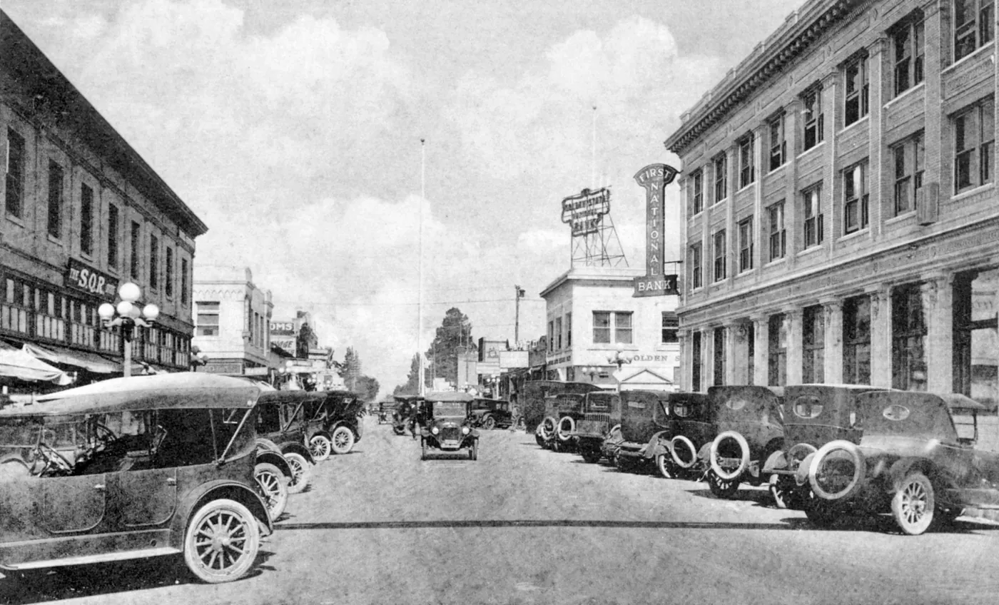 Los Angeles St. (now Anaheim Blvd), Downtown Anaheim.jpg.