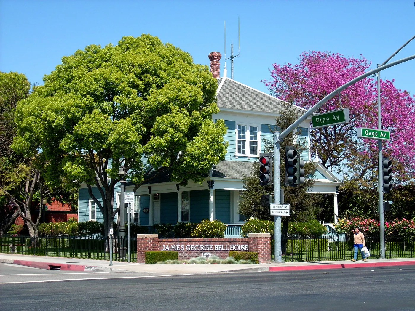 Picture Taken on Gage Ave @ Pine Ave
