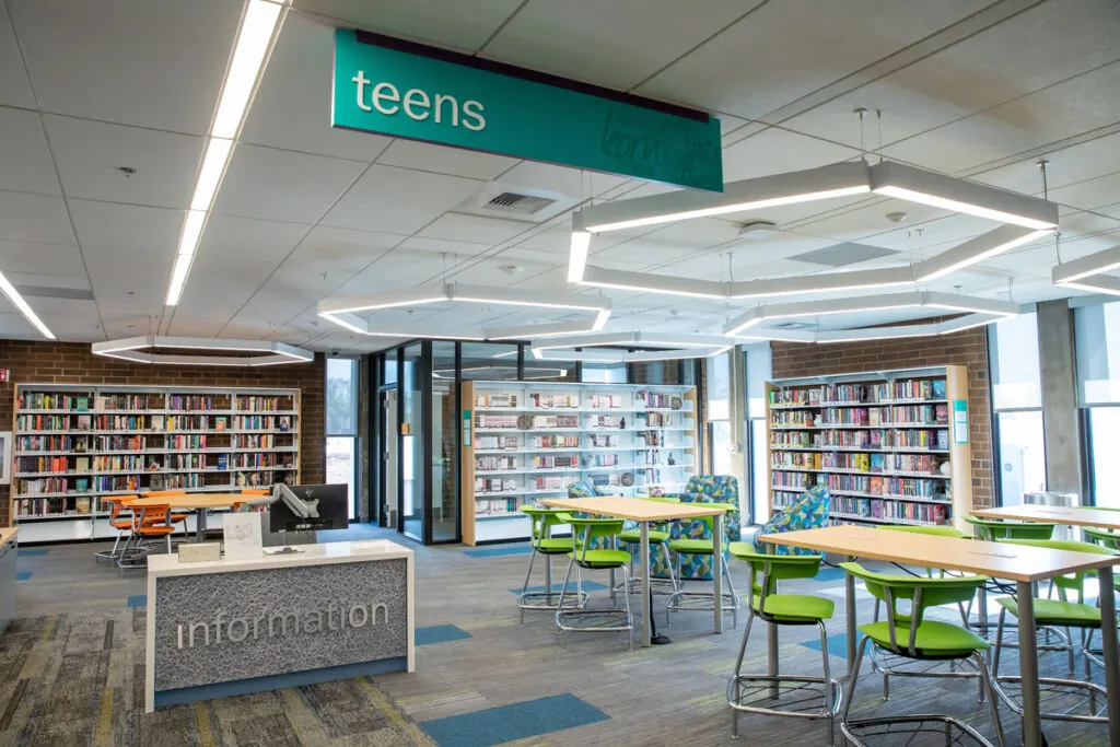 Interior view of the Florence Library in Florence-Graham