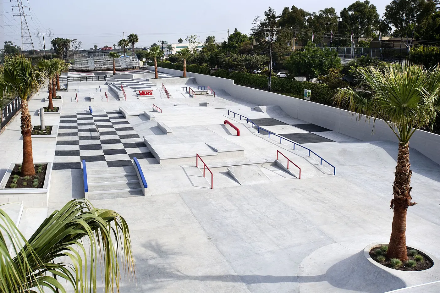 Foto de un skatepark.
