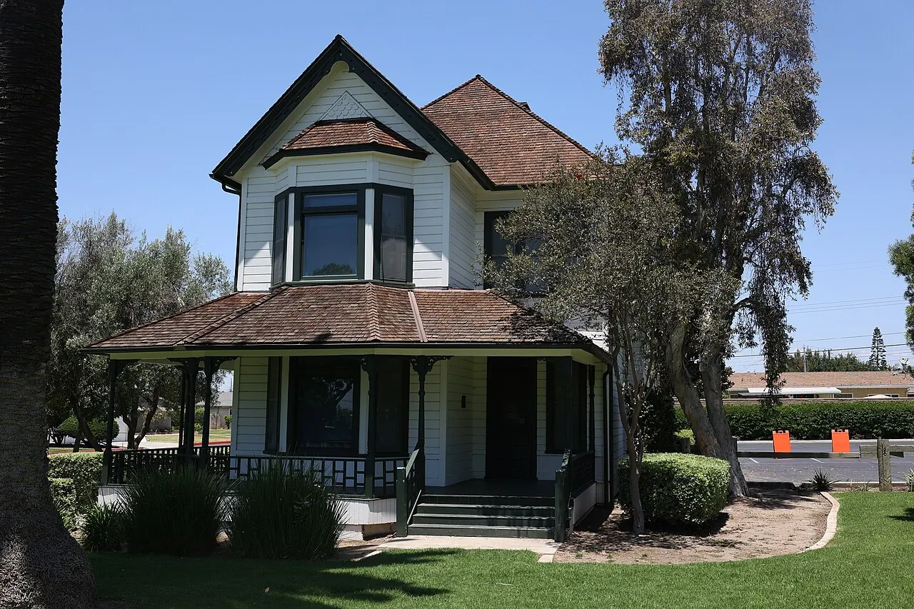 A Victorian-era house at the historic Neff House estate in La Mirada