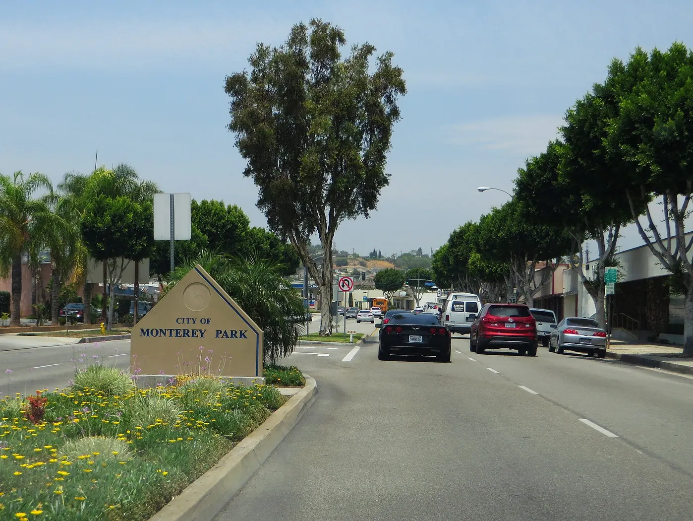 'City of Monterey Park' welcome sign on Garfield Avenue