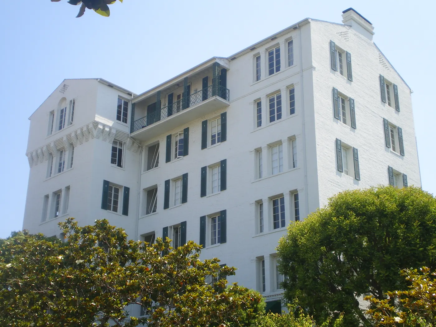 Colonial House — 1416 N. Havenhurst Dr., West Hollywood, California