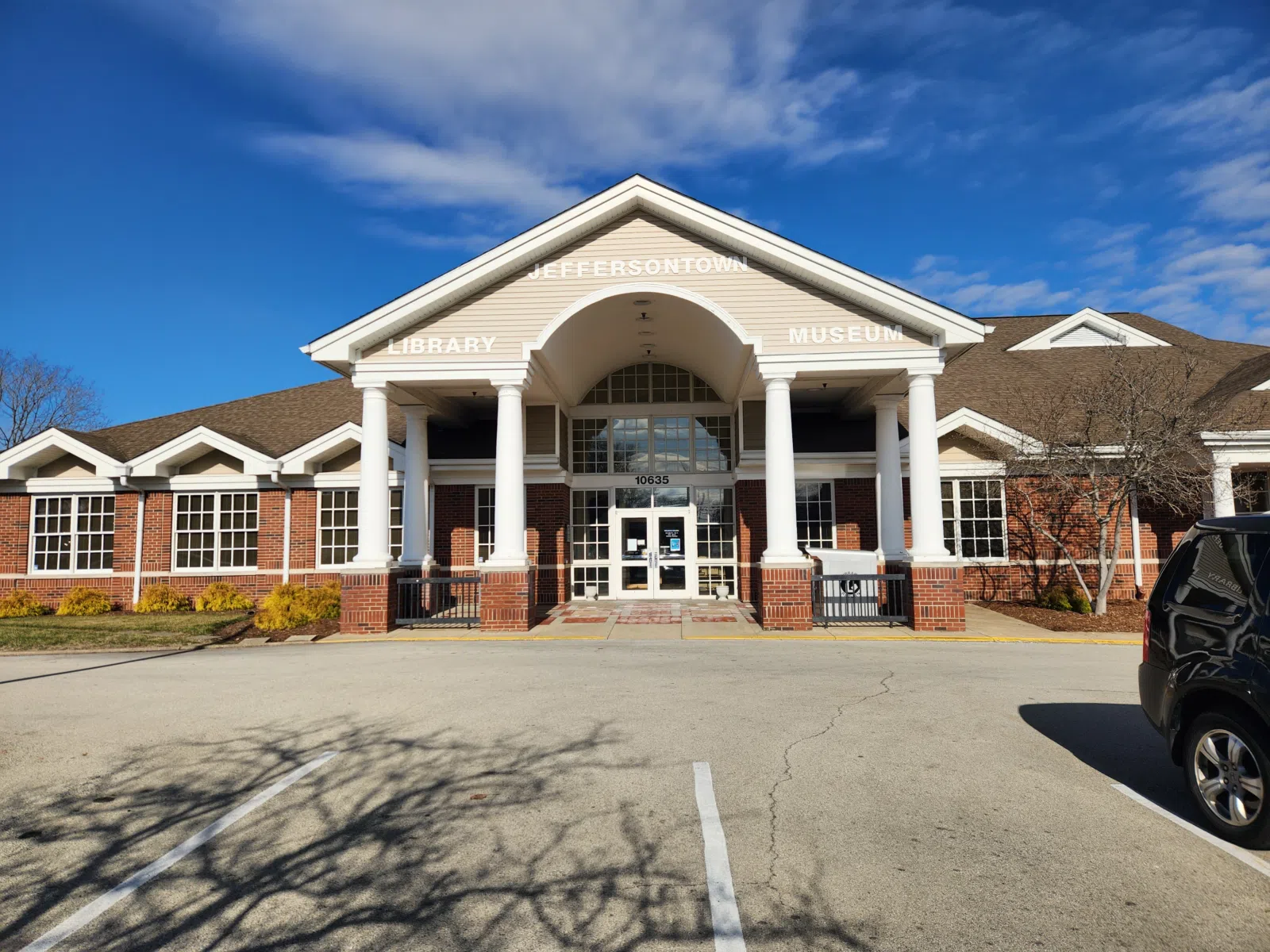 Main Entrance of the Jeffersontown Branch of the Louisville Public Library and the Jeffersontown Historical Museum