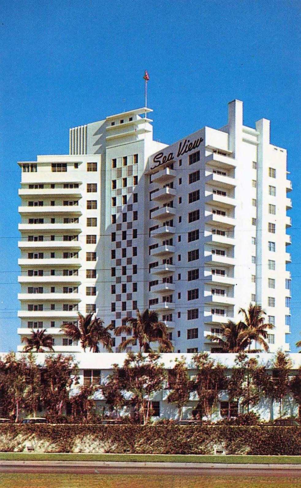 Historic Sea View Hotel, Bal Harbour (vintage postcard).