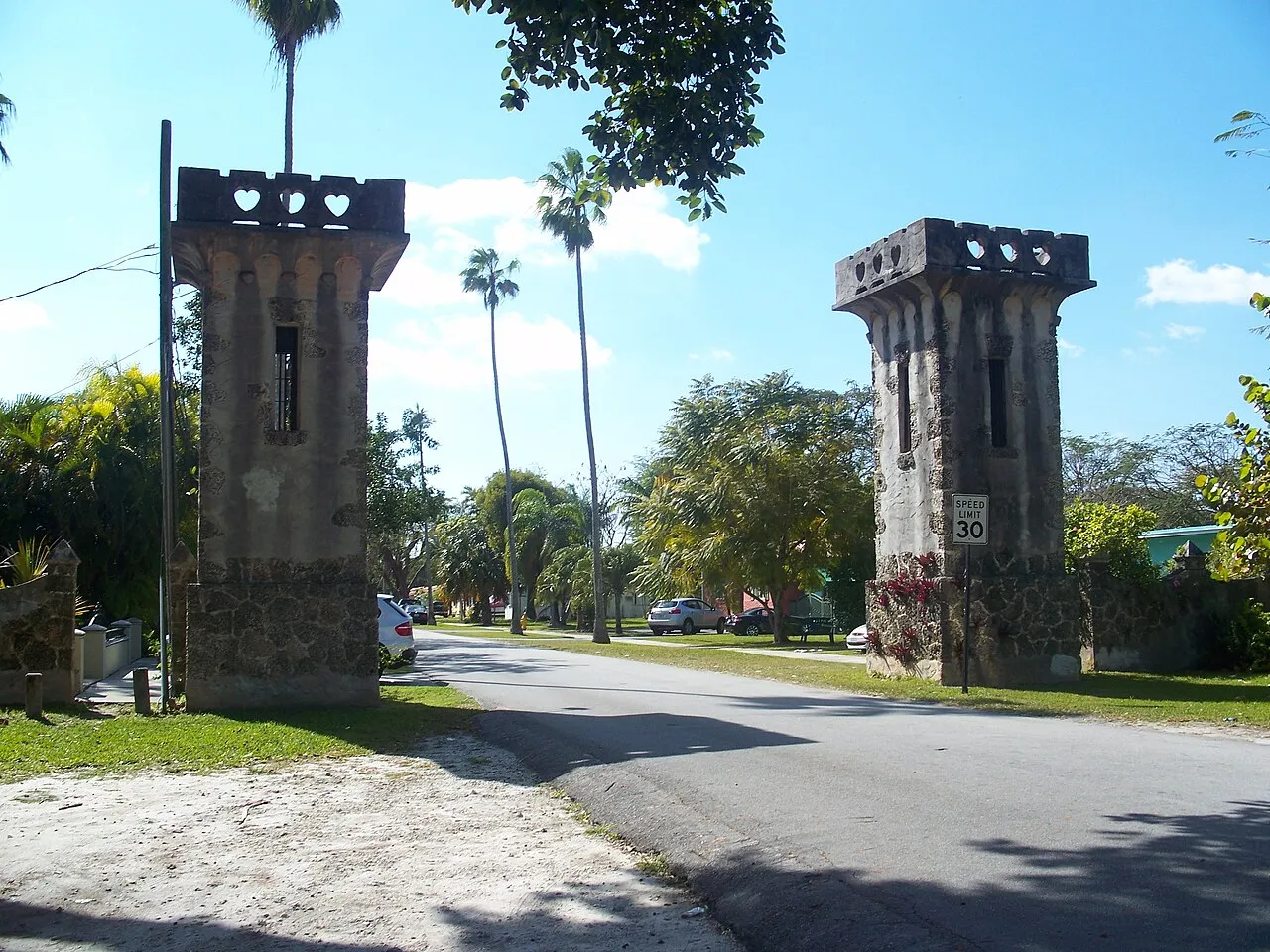 Coral Gables entrance sign near Coral Terrace.