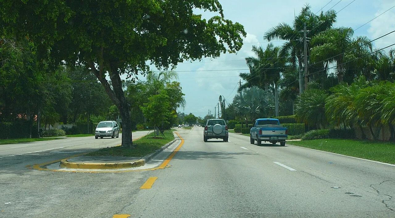 Sunset Drive near Glenvar Heights.