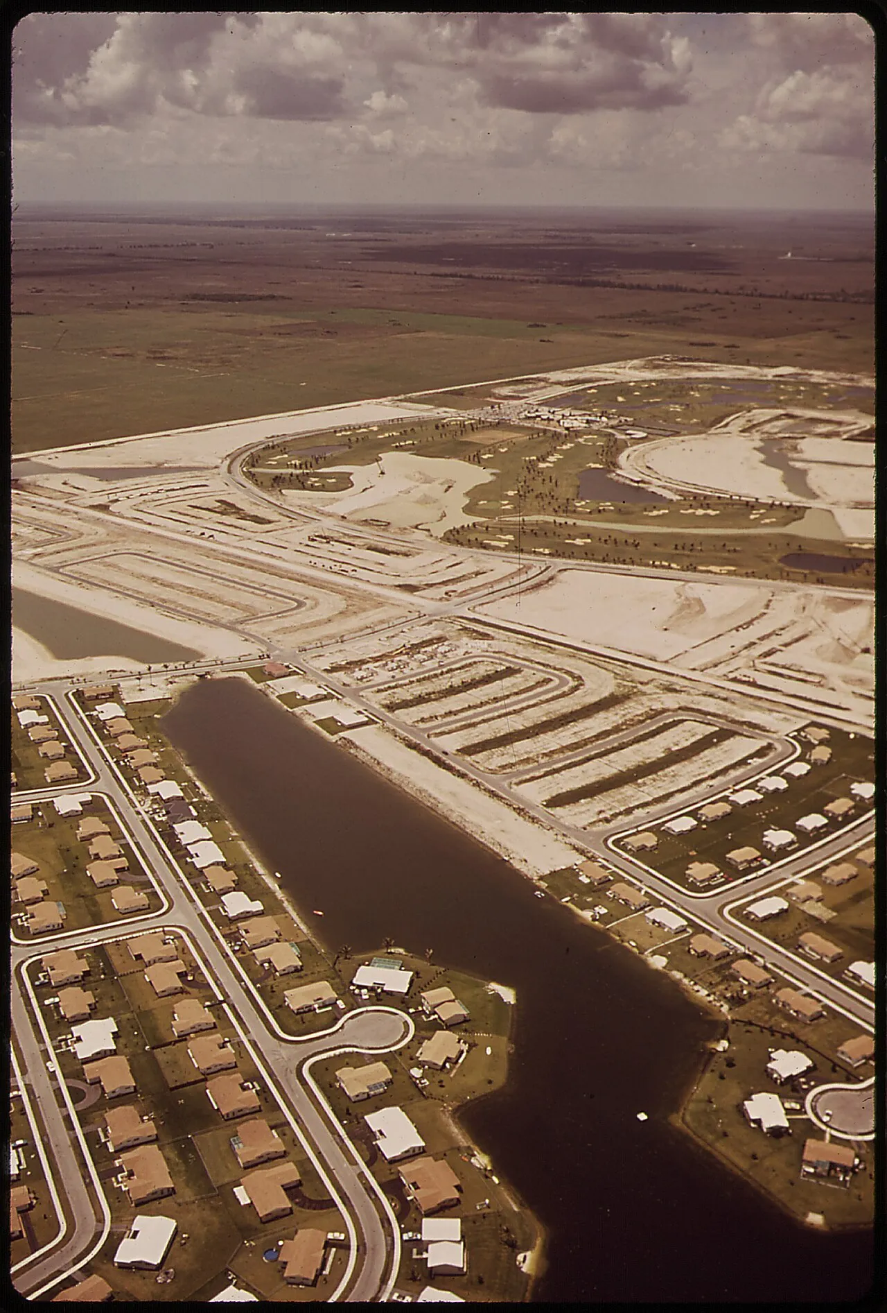 Kendale Lakes housing development under construction, 1970s (NARA/Fred Ward).