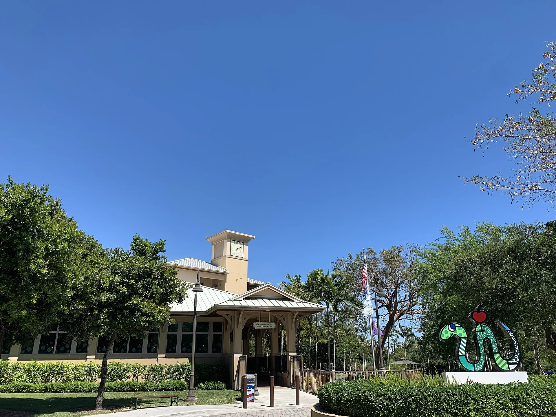 The Palmetto Bay Library.