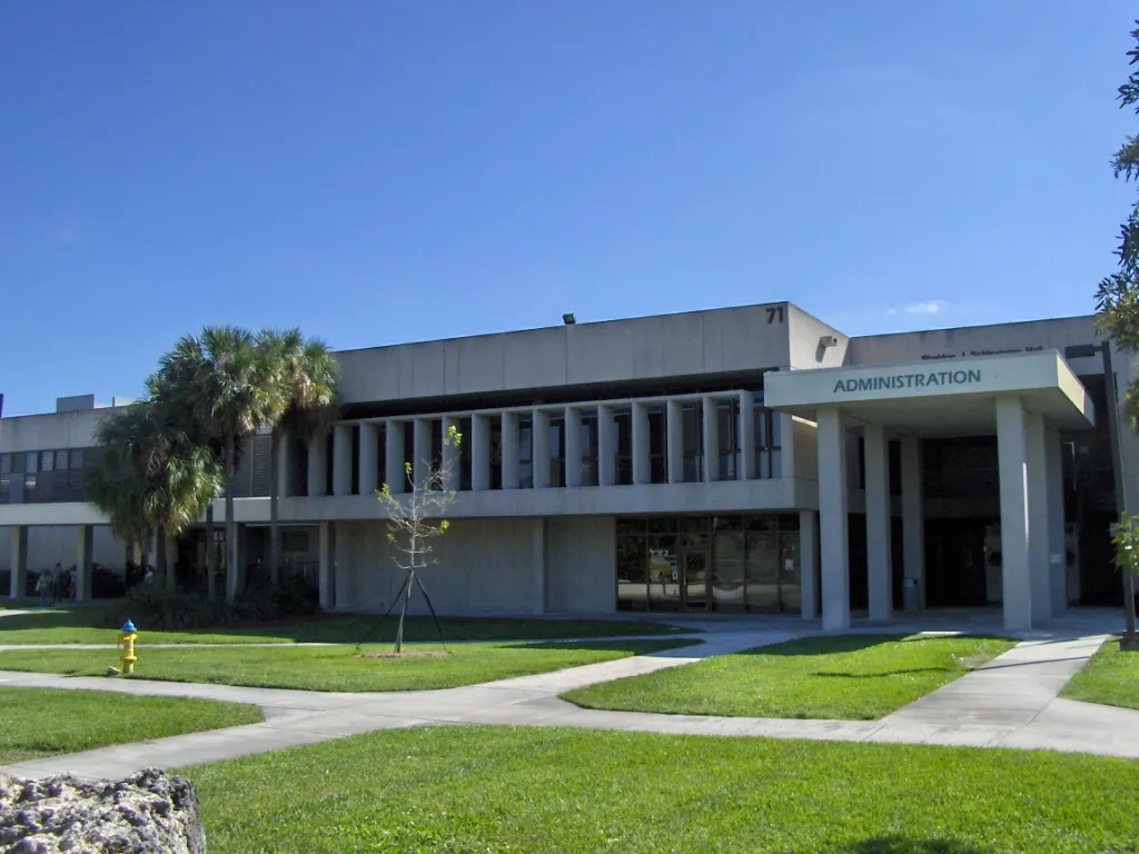 Broward College South Campus, Pembroke Pines, FL.