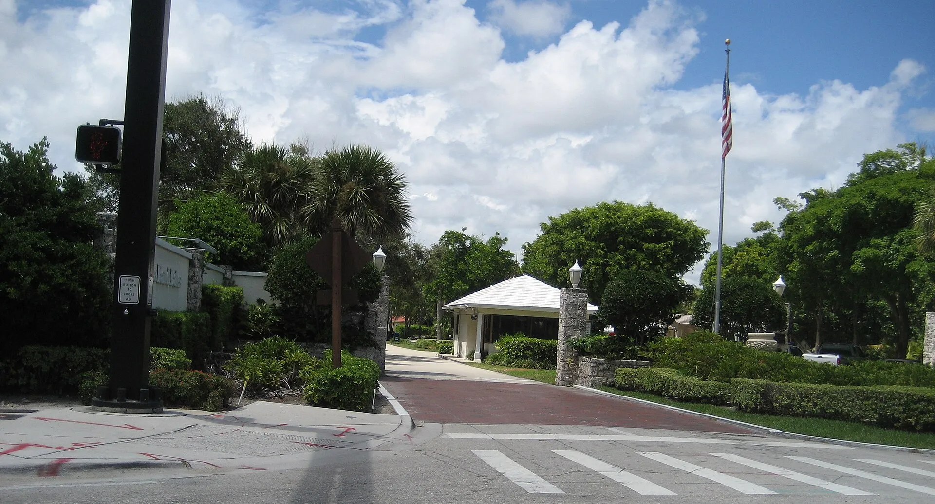 Sea Ranch Lakes, Florida — gated entrance from A1A, Gatehouse Road, September 2007.