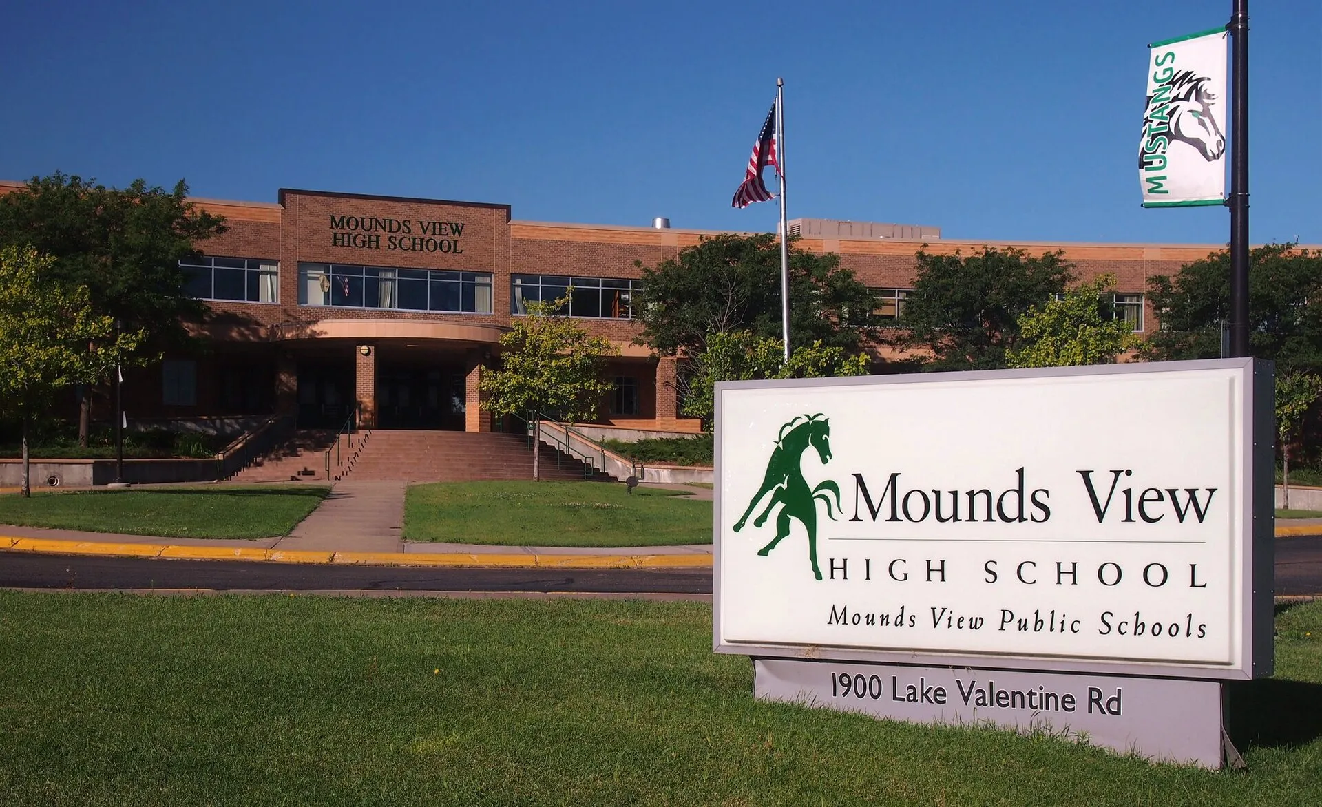 Mounds View High School, 1900 Lake Valentine Road, Arden Hills, Minnesota, USA. Viewed from the northeast.