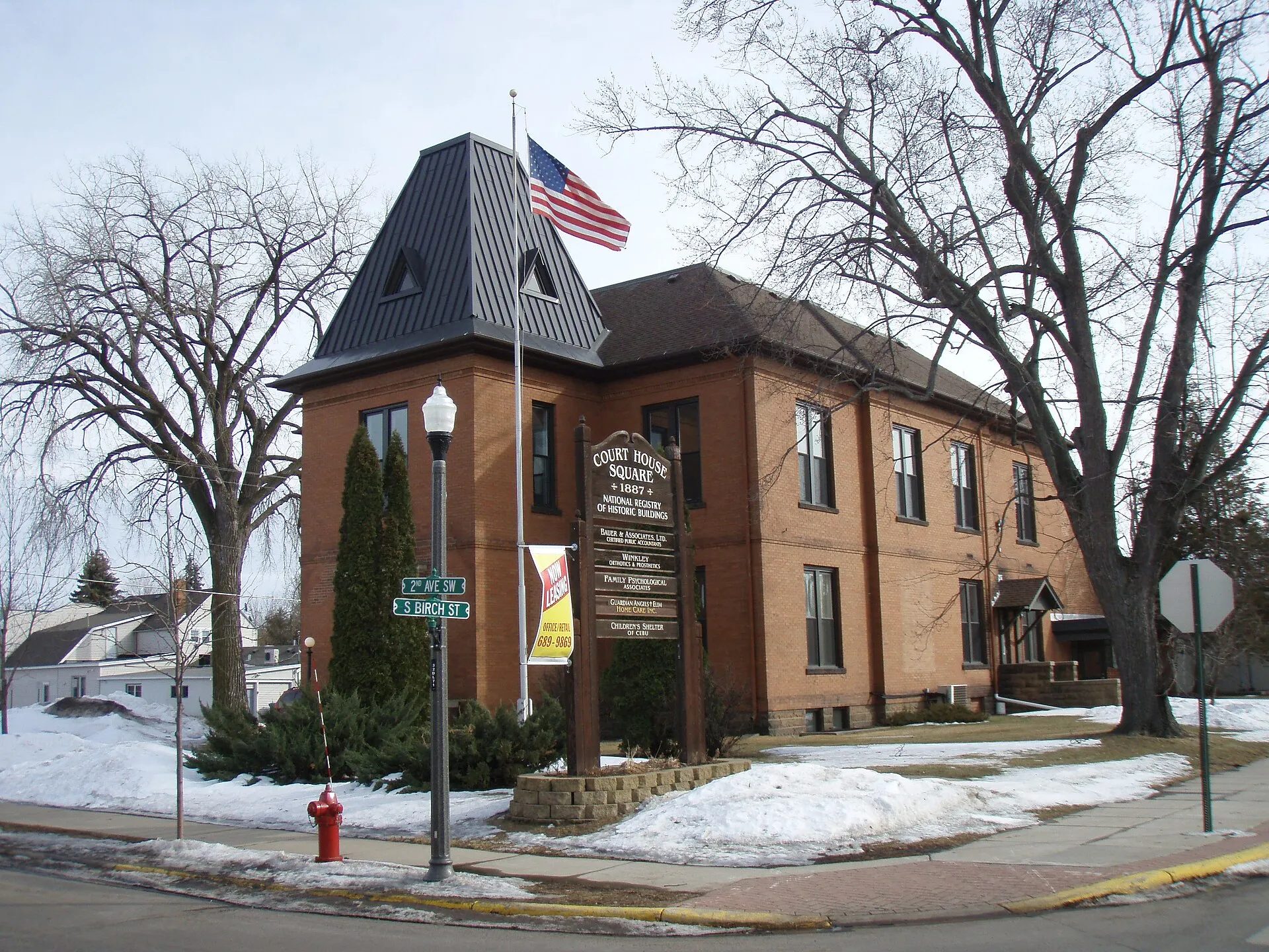 Isanti County Courthouse in Cambridge, Minnesota, listed on the National Register of Historic Places.