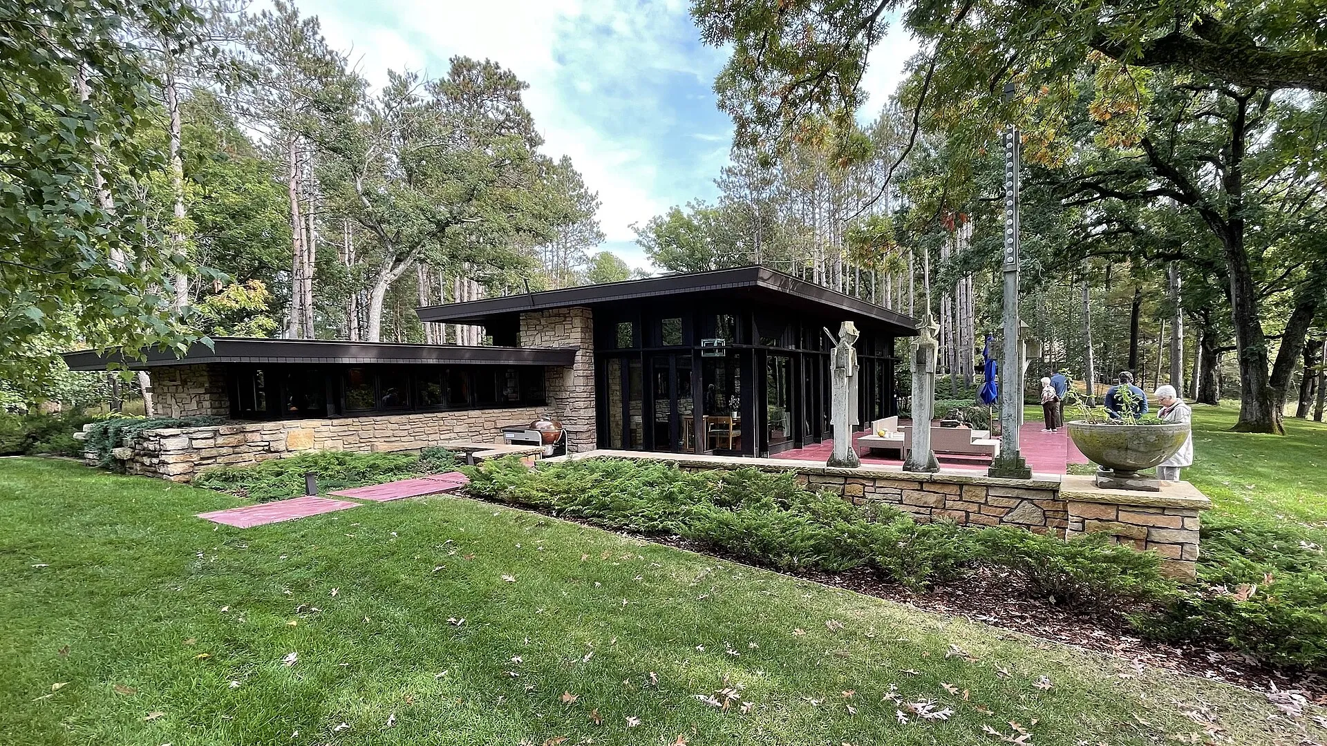 The two-bedroom "studio" portion of Frank Lloyd Wright's Don E. Lovness Studio & Cottage (1958), Grant, Minnesota. The cottage, not in photo, was completed in 1972 and is not the original design by Wright. The landsc