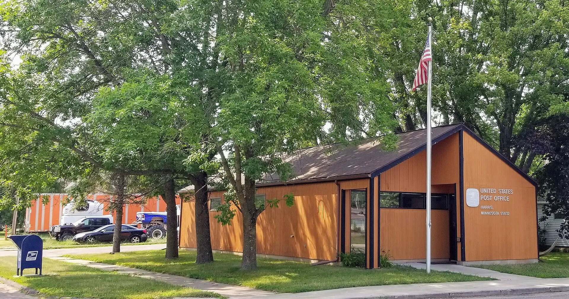 U.S. Postal Service office in Harris, Minnesota