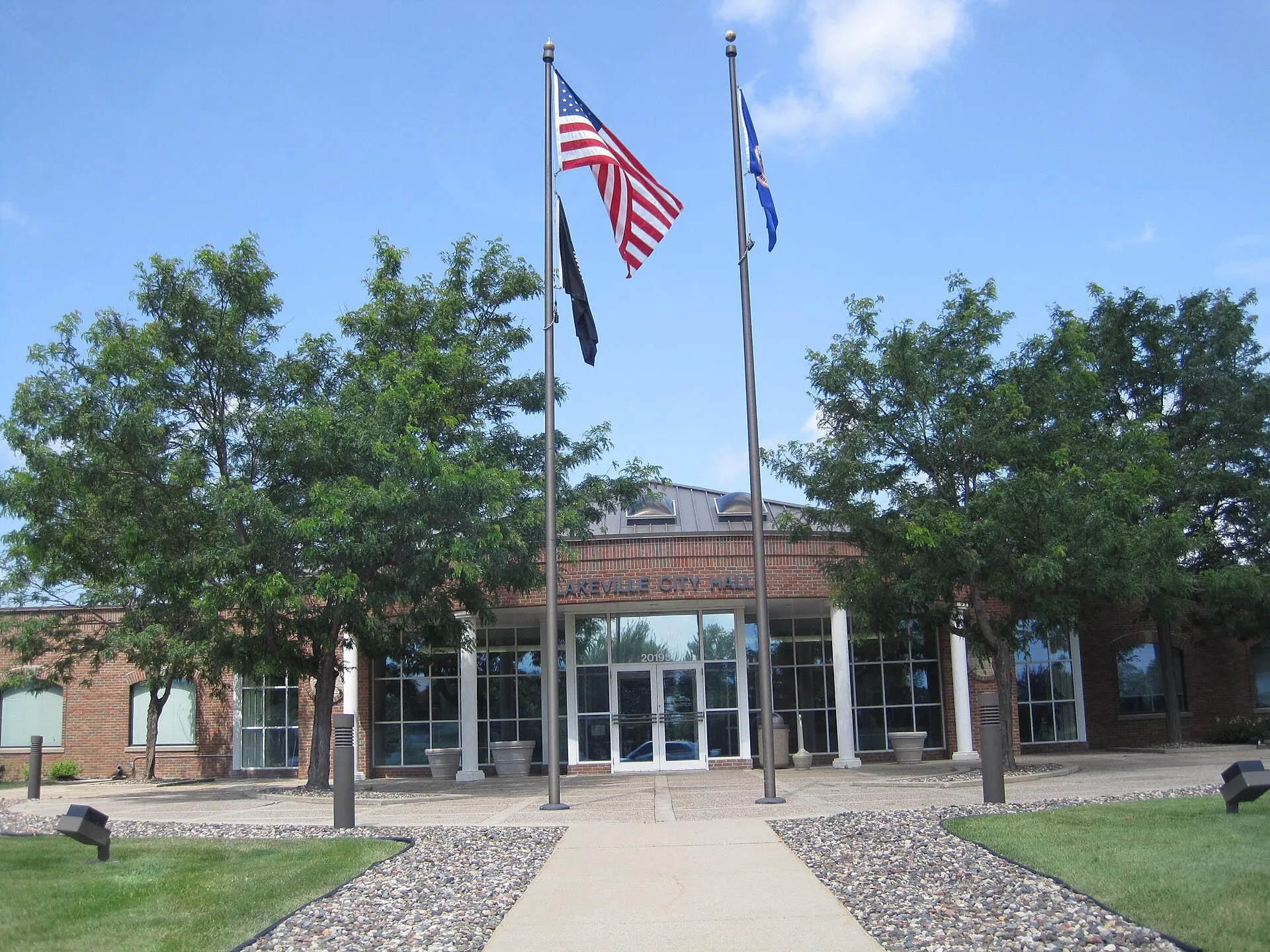 Exterior of the Lakeville, MN city hall.