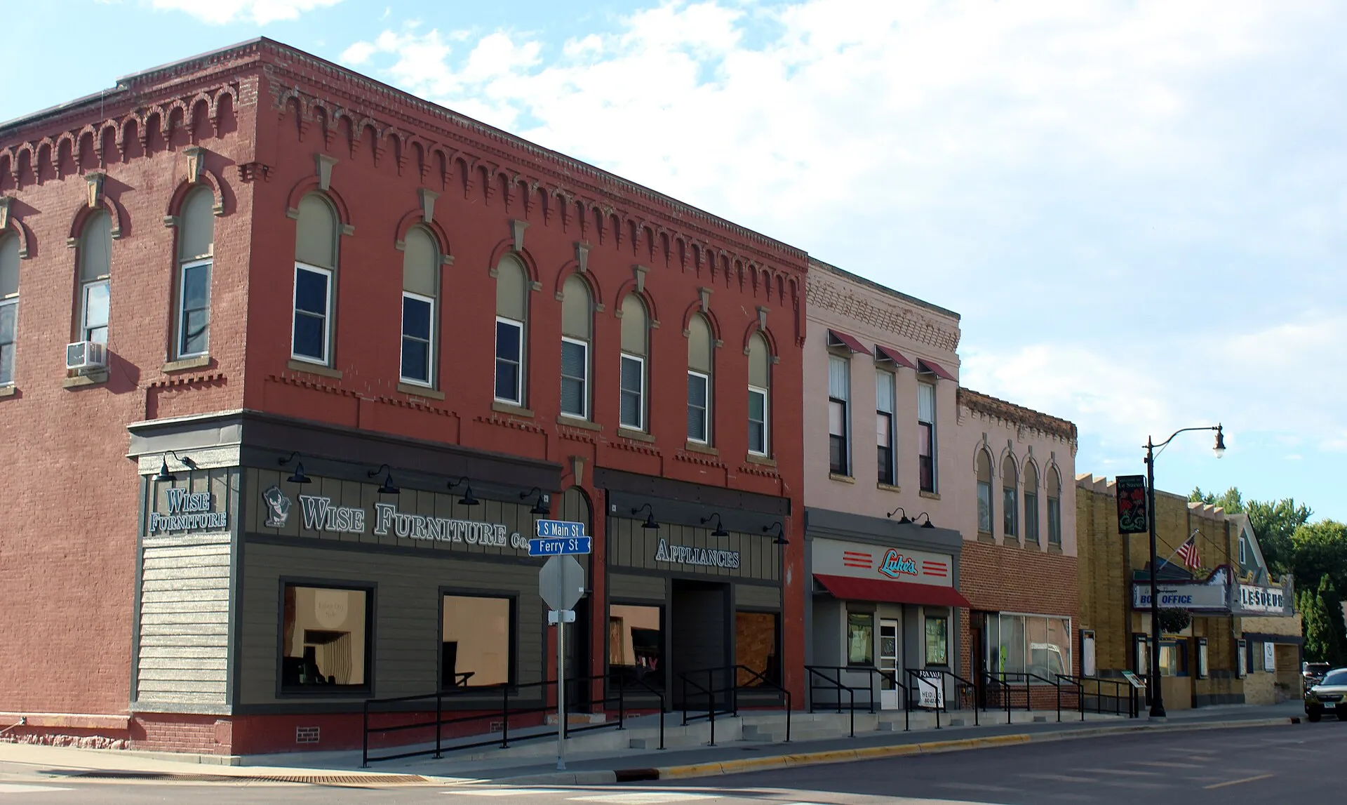Businesses at S Main Street and Ferry Street, looking south