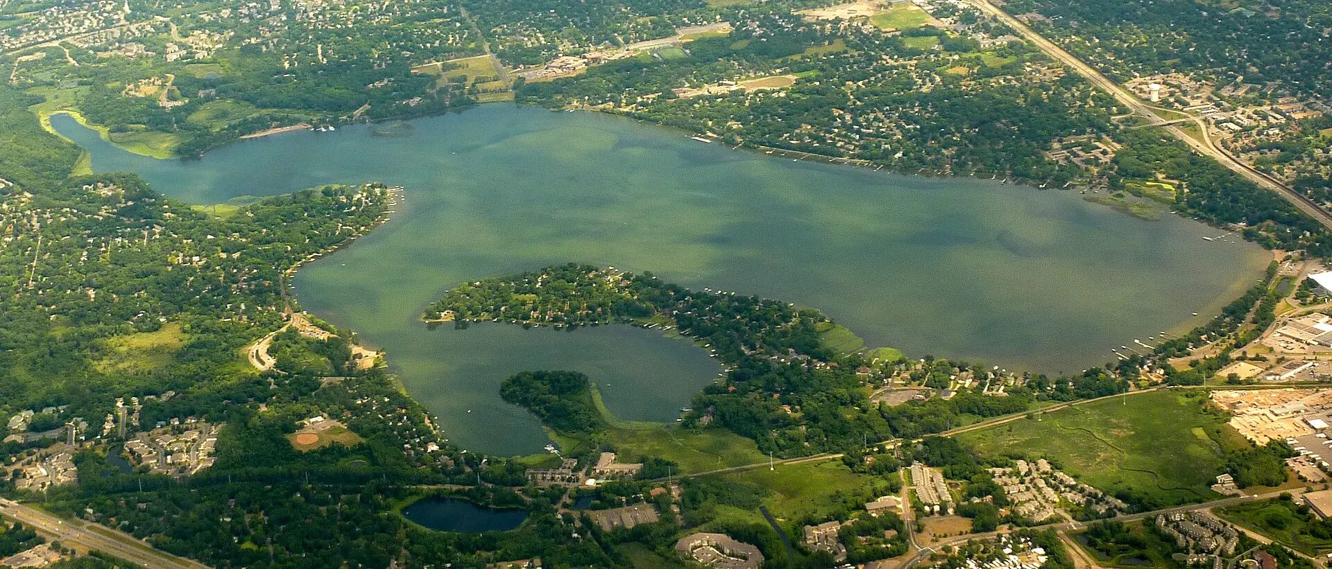 Aerial photo of Medicine Lake, Minnesota , USA, which is the peninsula jutting into the eponymous lake..