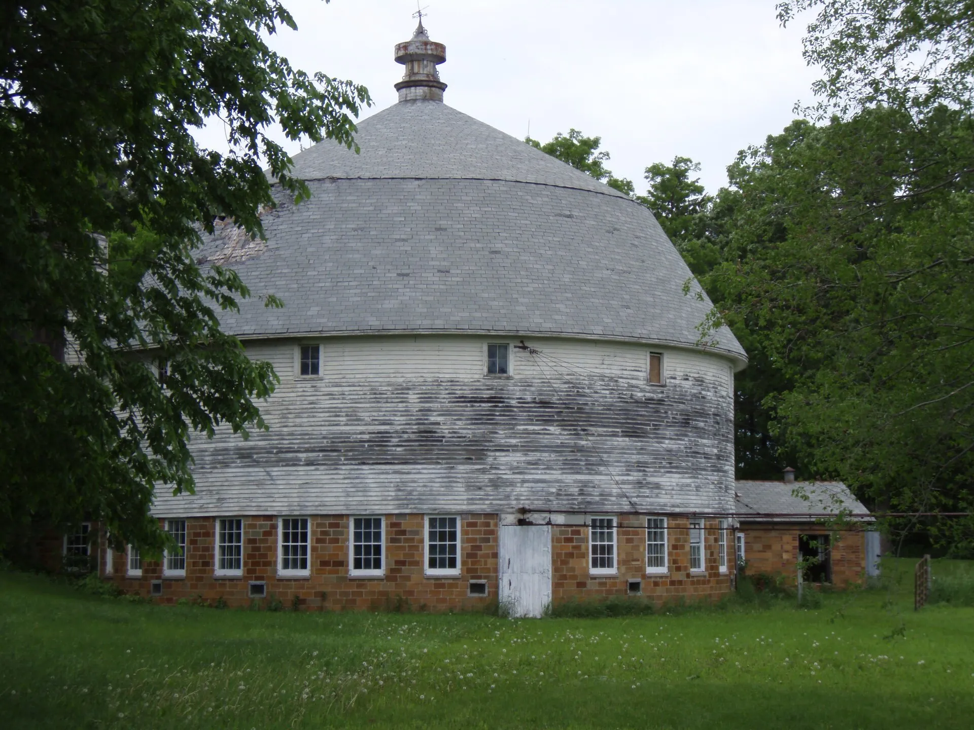 w:Sparre Barn in w:Nowthen, Minnesota , listed on the National Register of Historic Places ..
