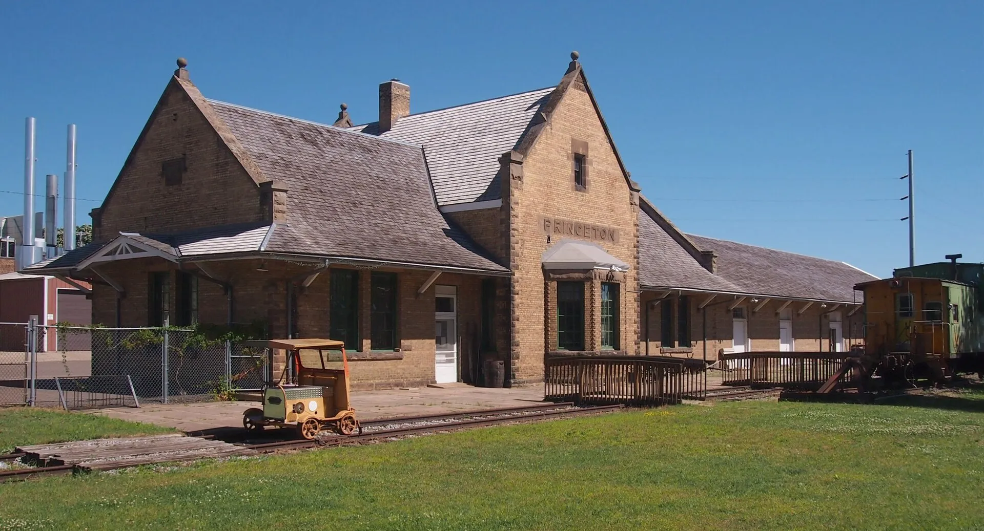 Princeton Depot, 101 S 10th St, Princeton, Minnesota, USA. Viewed from the northwest. This is an image of a place or building that is listed on the National Register of Historic Places in the United States of America . Its reference number is 77000757 ( Wikidata )..
