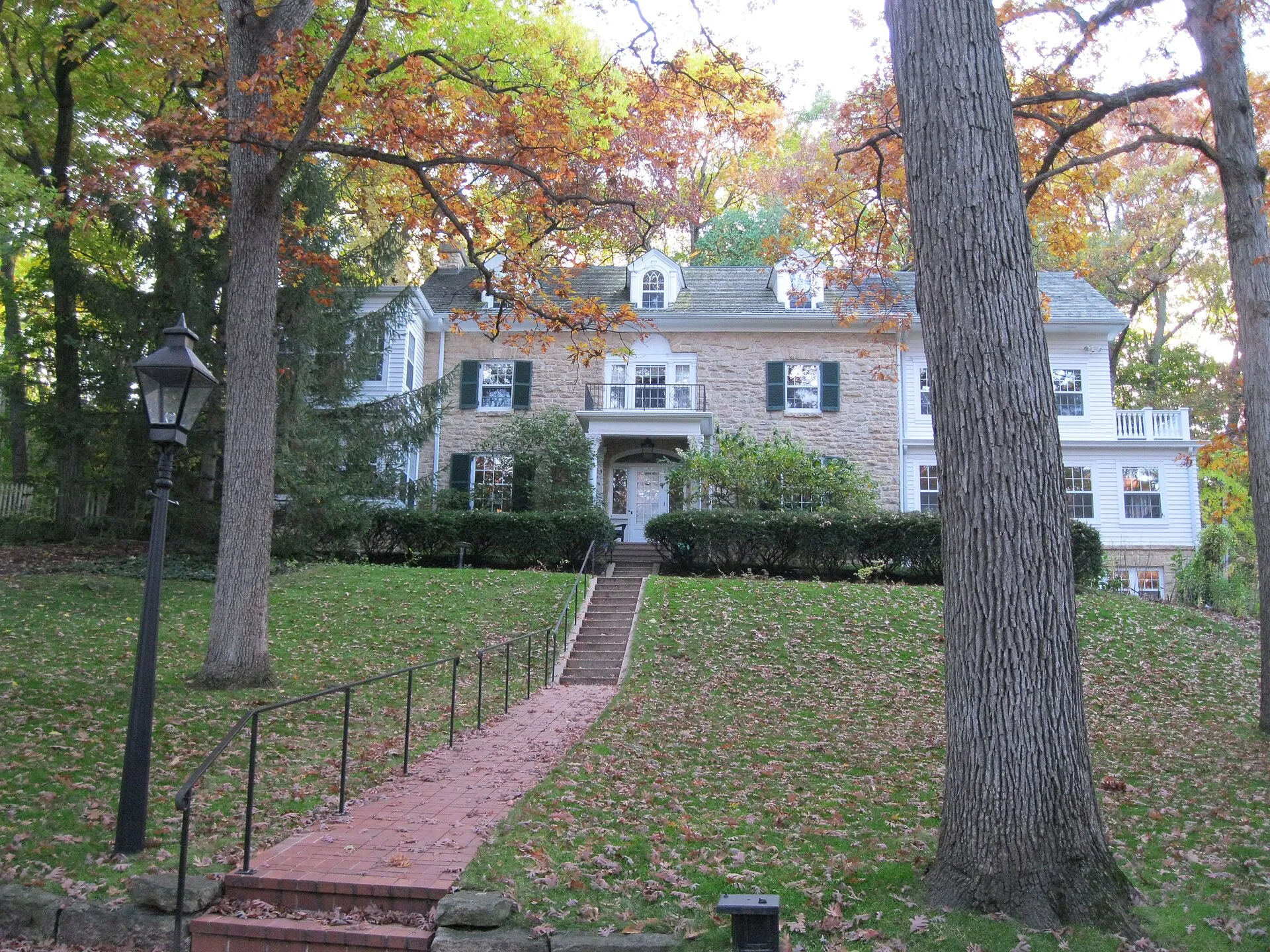 1124 Oak Way in the Shorewood Historic District in Shorewood Hills, Wisconsin ..