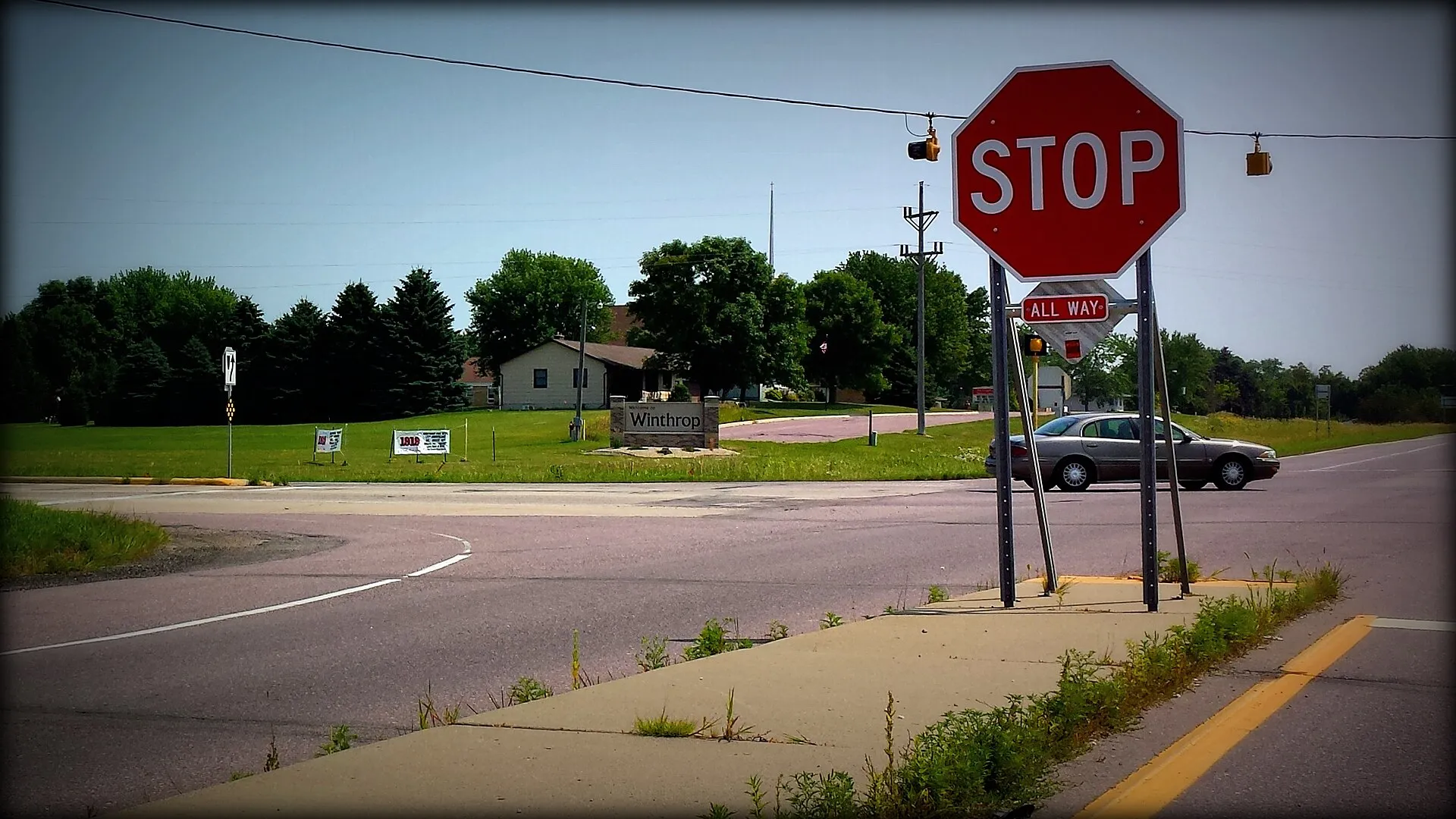 Winthrop, MN town street scene.