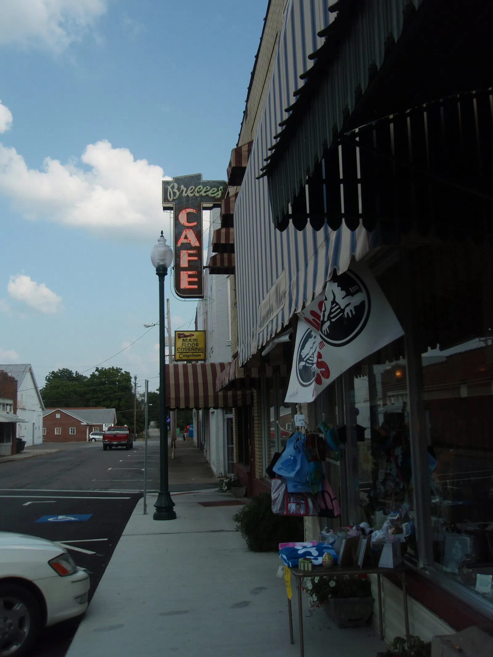 Breece's Cafe Centerville, Tennessee