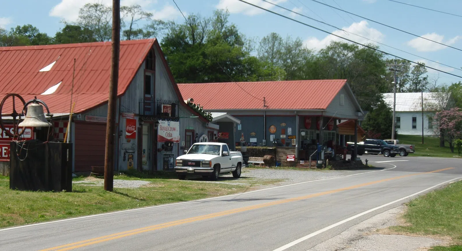 Shops in Tuckers Crossroads, Tennessee, U.S.A.